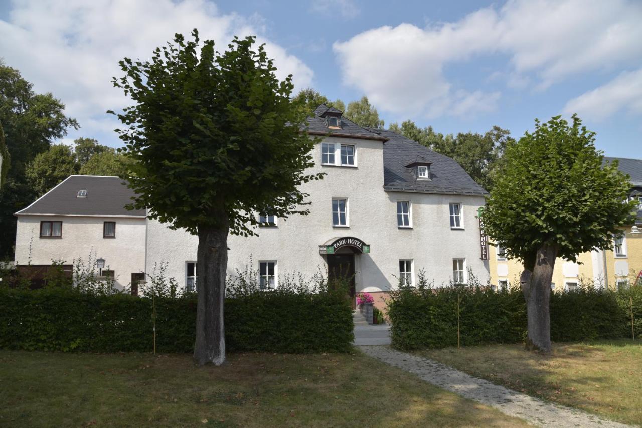 Parkhotel Ebersdorf Saalburg Buitenkant foto